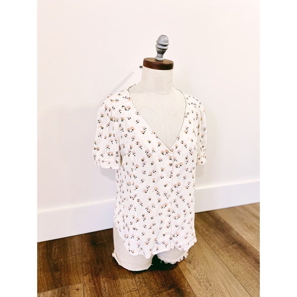 CYBER SALE🕊️elodie floral print cream scrunch sleeve cottage core ditsy blouse